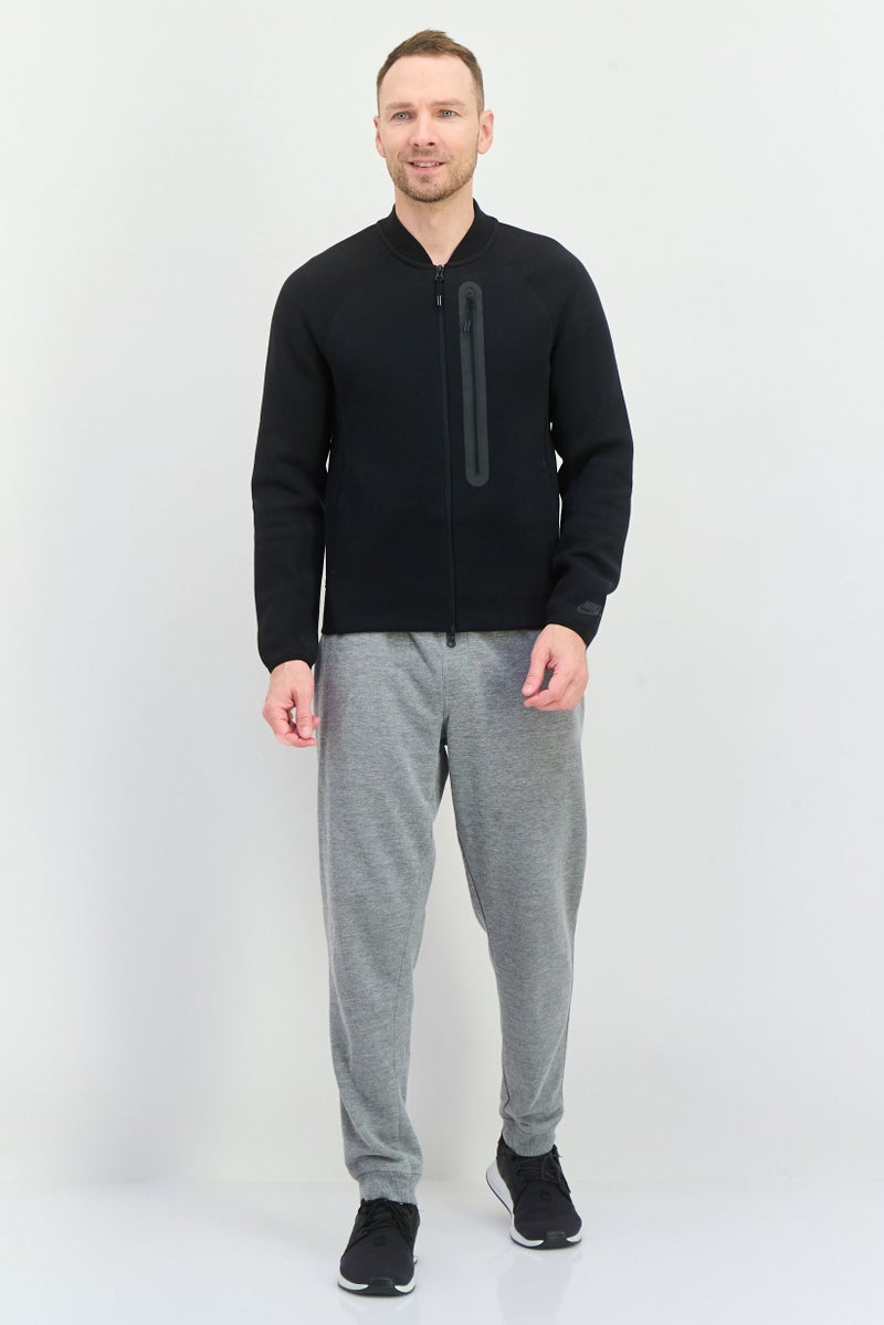 Nike سويت شيرت رياضي للرجال بأكمام طويلة مناسب للخارج، أسود - Image 2